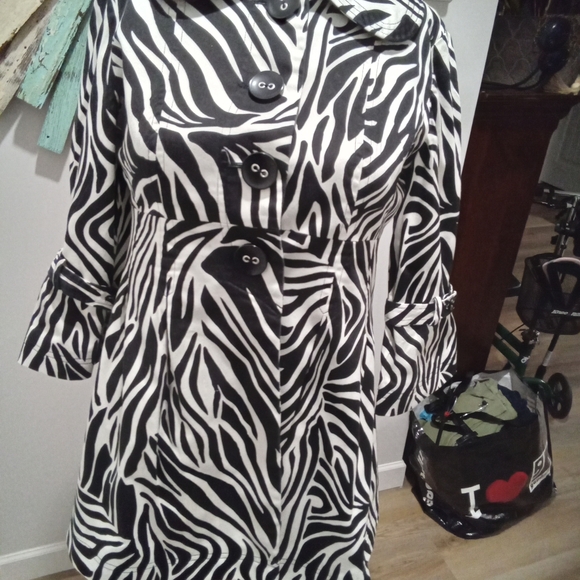 Sele Selena Gomez Brand Size S. Zebra Print Button-Up Flared 3/4 Sleeves… - Picture 1 of 16